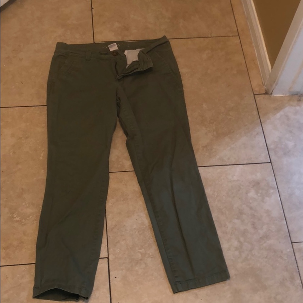 Old navy green pants size 6